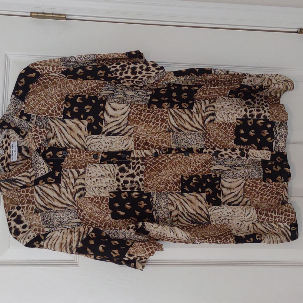 Alfred Dunner blouse in shades of brown and black in size 18